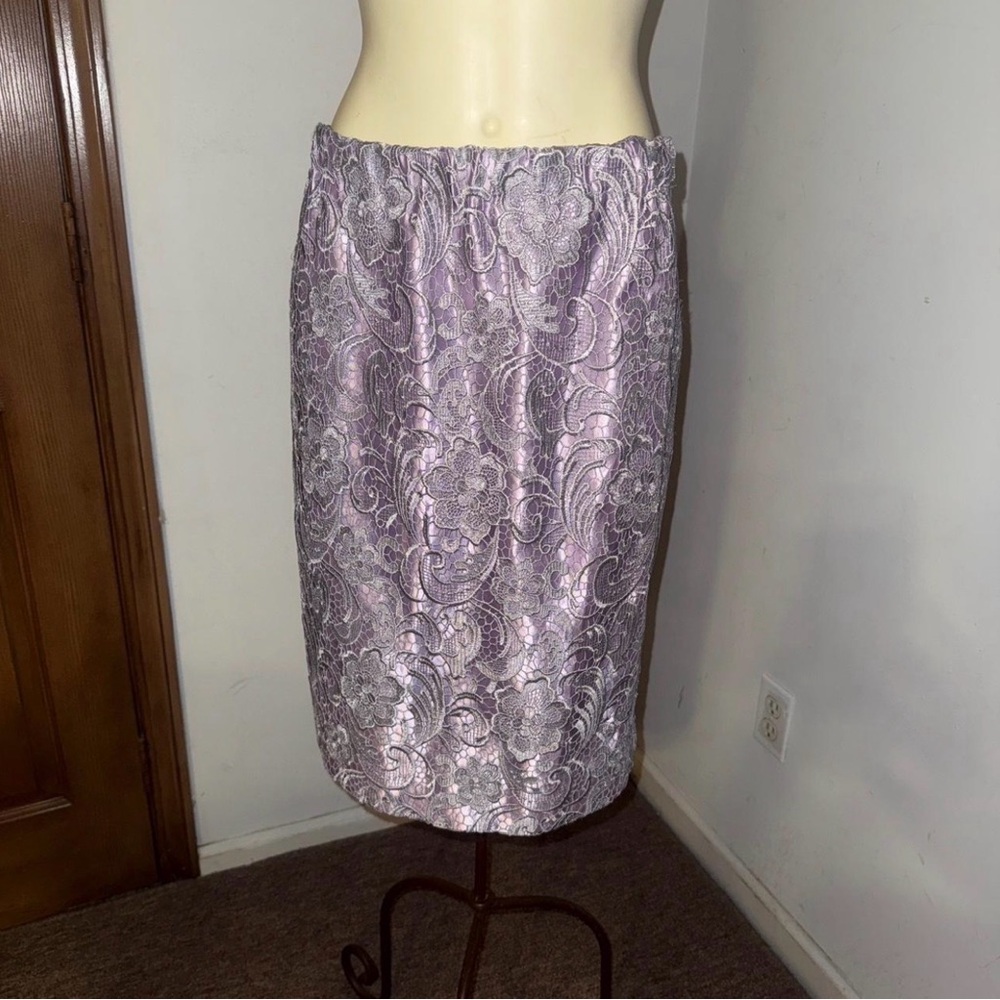 Elegant Lavender Lace Skirt
